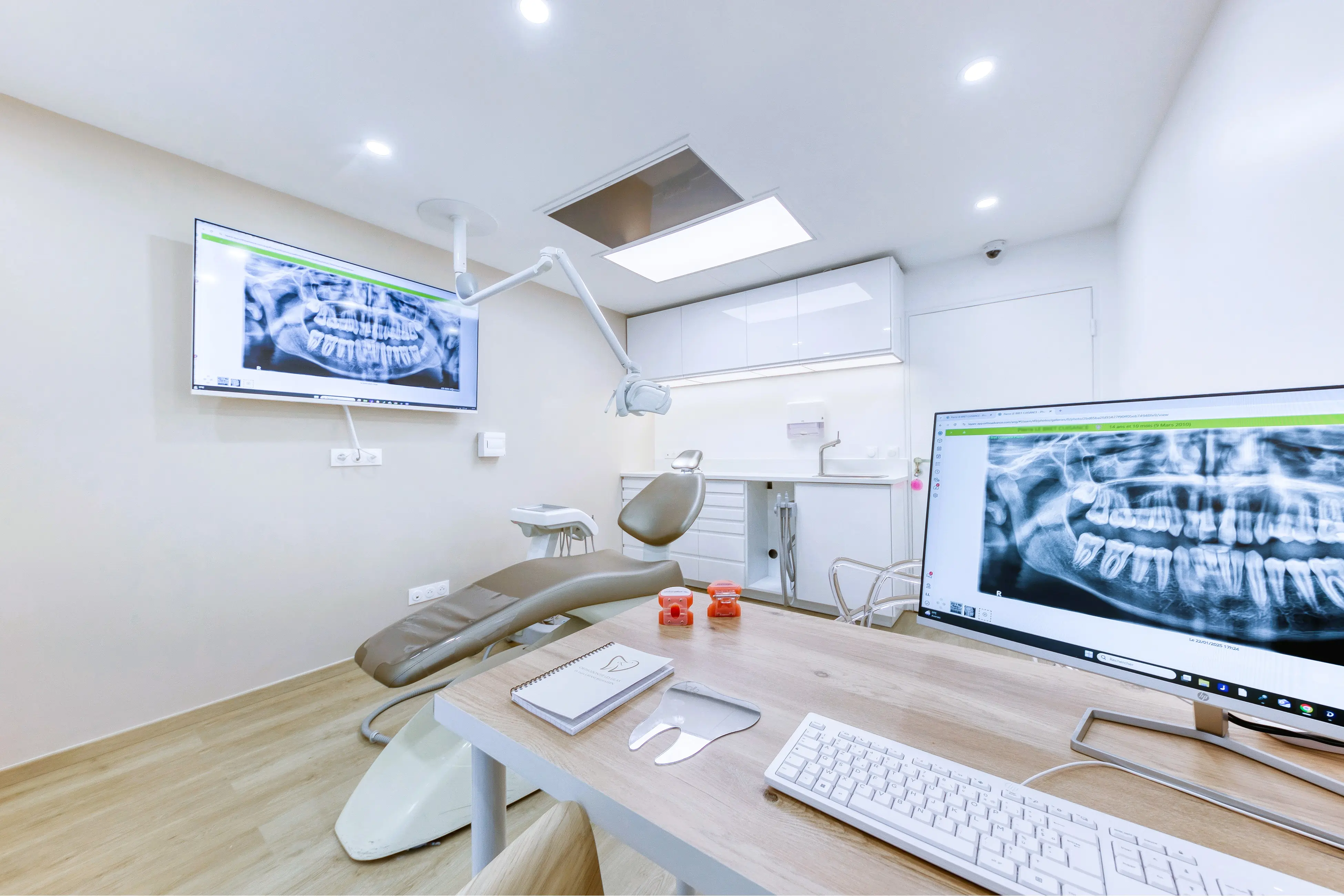 Salle de consultation orthodontique moderne